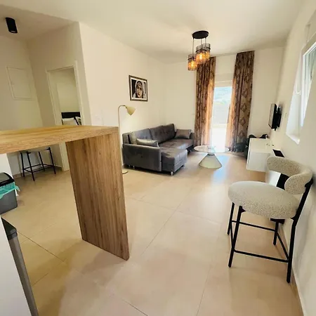 Apartment Leon